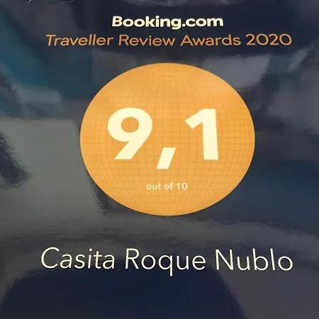 Casita Roque Nublo * Tejeda (Gran Canaria)